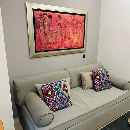 Port Brown 1 Apartment